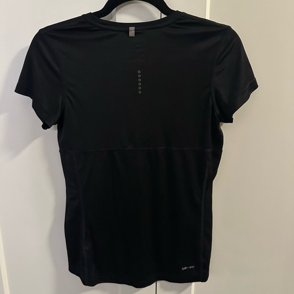 Nike dry fit full-length running shirt - Picture 3 of 3